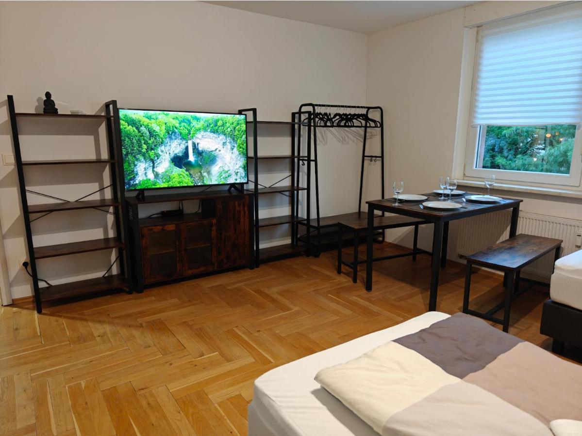 2Br Apartment, Parking, Wi-Fi, Tv In Berlin Karow 외부 사진